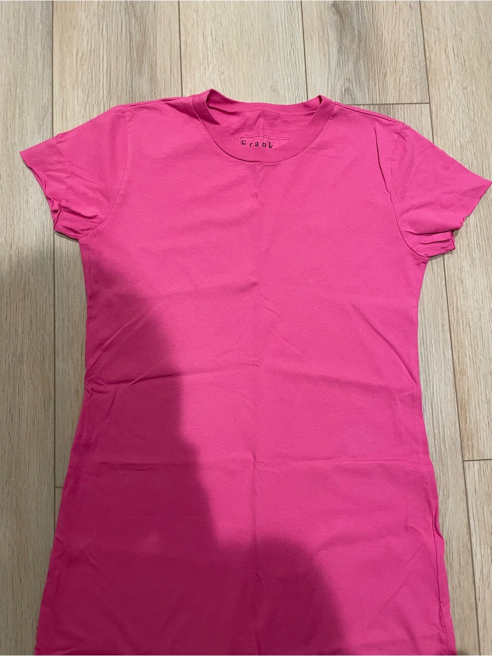 Frank & Eileen Classic Short-Sleeve Crewneck Dress in Bright Pink size medium - Picture 2 of 6
